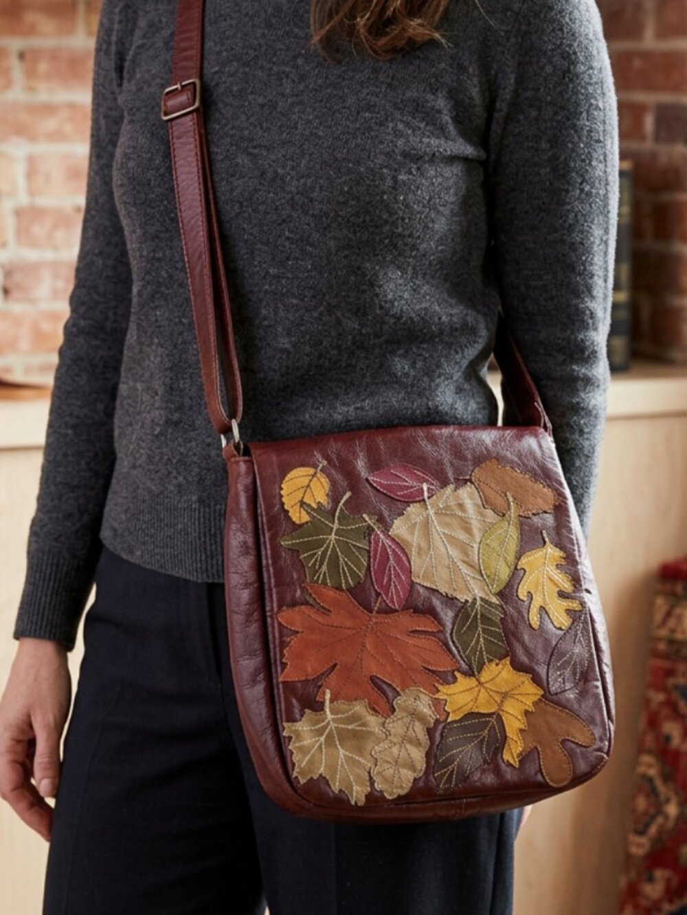 Susannah Hunter handmade leather leaves autumn shoulder bag cross body purse